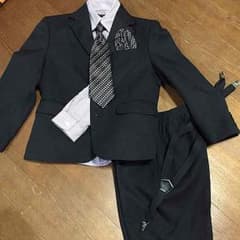ともちん様専用120男児スーツ5点セットのサムネイル
