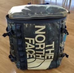 THE NORTHFACEヒューズボックスゆったり収納30L✿廃盤品のサムネイル
