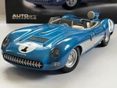 AUTOart 1/18 71051 シボレー コルベットSS 1957 箱付 - メルカリ