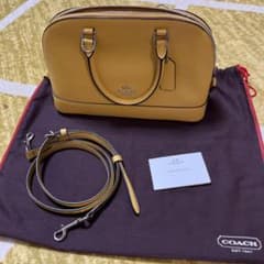 coach ショルダーバッグ　イエローのサムネイル