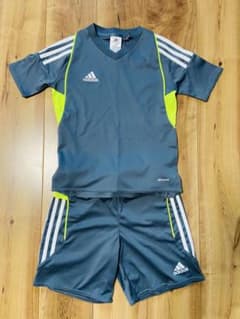 adidas トレーニングウェア セット 140のサムネイル
