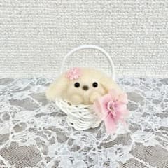 ♡羊毛フェルト カゴ入りワンちゃん♡ マスコット ぬいぐるみ 犬 花 籠