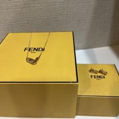 FENDI ネックレス ピアス セットのサムネイル