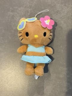 【新品・未使用】ハローキティ 日焼け ぬいぐるみ キーホルダーのサムネイル