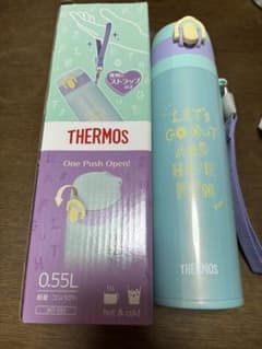 【新品】THERMOS ストラップ付き 水筒 0.55Lのサムネイル