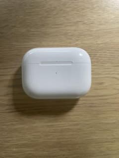 【ケースのみ】AirPods Pro 第二世代　ケースのみのサムネイル