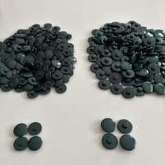 足つきボタン ダークグリーン　2サイズ　大量セットのサムネイル