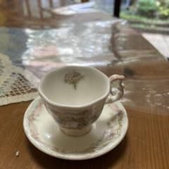 ロイヤルドルトンのブランベリーヘッジ　ミニチュアカップ&ソーサー　weddingのサムネイル