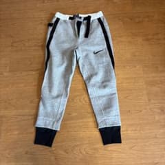 サカイ　ナイキ　スウェット　サイズSのサムネイル