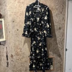 KANEKO ISAO 花柄フリルジャケット・ワンピースセットのサムネイル