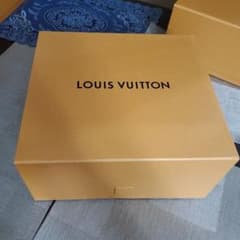 Louis vuitton ルイヴィトン　空箱　ショッパー　美品　ショップ袋のサムネイル