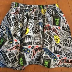 ワールドワイドラブスカートのサムネイル