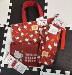 【新品・タグ付き】ハローキティ×しまむら 保冷ランチバッグ 3点セットのサムネイル