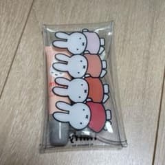 미피 핸드 크림, 립밤이 들어있는 파우치