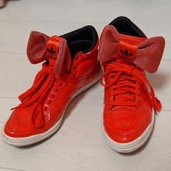 アディダス  スニーカー　リボンスニーカー　adidasのサムネイル