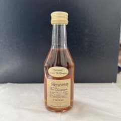 Hennessy ブランデー ミニボトルのサムネイル