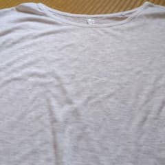 ホワイト半袖Tシャツ ヨガ・ピラティスウェアのサムネイル
