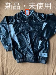 冬のトレーニングを暖かく　NIKE  野球　子供150用　ウィンドブレーカーのサムネイル