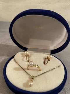 【Avon】Silver 925 Pearl Jewelry Set: Necklace, Ring, Earrings