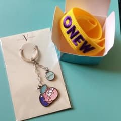 SHINee　オニュ　ネームタグ　キーリングのサムネイル
