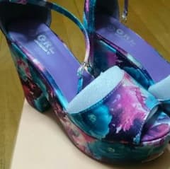 グレイル 花柄のサムネイル