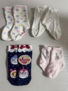 キッズ 靴下 4足セットのサムネイル