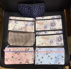 ポーチのサムネイル