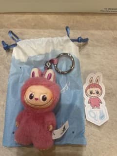 PIN FOR LOVE シリーズ ぬいぐるみペンダント イニシャル Qのサムネイル