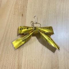 早瀬ノエル 銀テープ ハンドメイド キーホルダーのサムネイル
