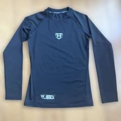 UNDER ARMOUR アンダーシャツ ヒートギア　黒YSM130のサムネイル