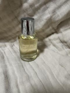 Burberry 香水のサムネイル
