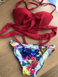 美品リエンダ　水着のサムネイル
