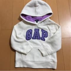 sさん専用☆美品☆ ギャップ  トレーナー 110のサムネイル