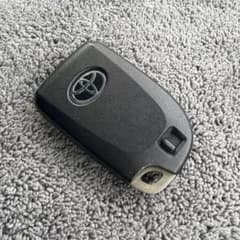 トヨタ純正　200系　ハイエース　レジアスエース　スマートキー　TOYOTA美品 トヨタ ハイエース レジアスエース 200系 スマートキー - メルカリ