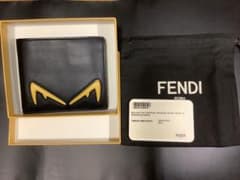 FENDI 二つ折り 財布のサムネイル