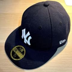 【美品】New Era 59FIFTY Low Profile Yankeesのサムネイル