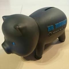 HRM ぶたさん 貯金箱  黒のサムネイル