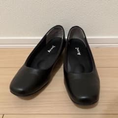 AcureZ アキュアーズ 黒パンプス 22cm アシックス ローヒール 通勤のサムネイル
