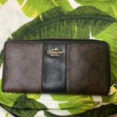 COACH 長財布 シグネチャー ラウンドファスナー ブラウン ブラックのサムネイル