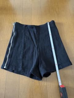 ブラック ショートパンツのサムネイル