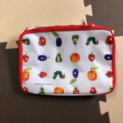 はらぺこあおむし　ポーチのサムネイル
