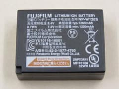 【未使用に近い】FUJIFILM NP-W126S 純正品 動作チェック済！のサムネイル