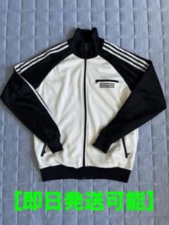 80's  アディダス　adidas トラックジャケット　万国タグのサムネイル
