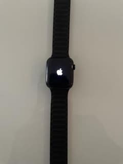 Apple Watch SE (GPS) 44mm アルミニウムのサムネイル