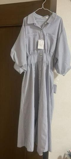 natural coutureストライプ柄シャツワンピースベルト付き　新品のサムネイル