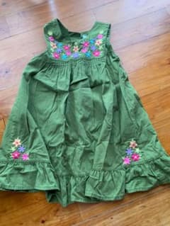 ジンボリー★お花刺繍ワンピース110〜120のサムネイル