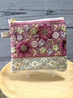 インド刺繍リボンミニポーチのサムネイル