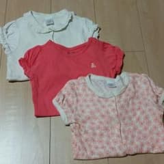 値下げ！！　GAP　ロンパース３枚セットのサムネイル