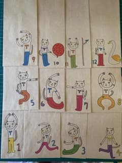 オリジナルキャラクターねこタイツ封筒１２枚セット お誕生日月の缶バッジプレゼントのサムネイル
