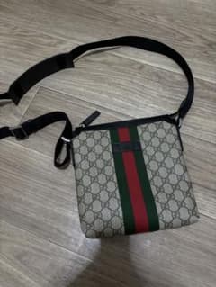 GUCCI メッセンジャーバッグのサムネイル